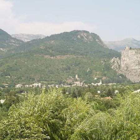 De Plein Air Panoramique à La Porte Des Gorges Du Verdon Parque de Campismo 2*